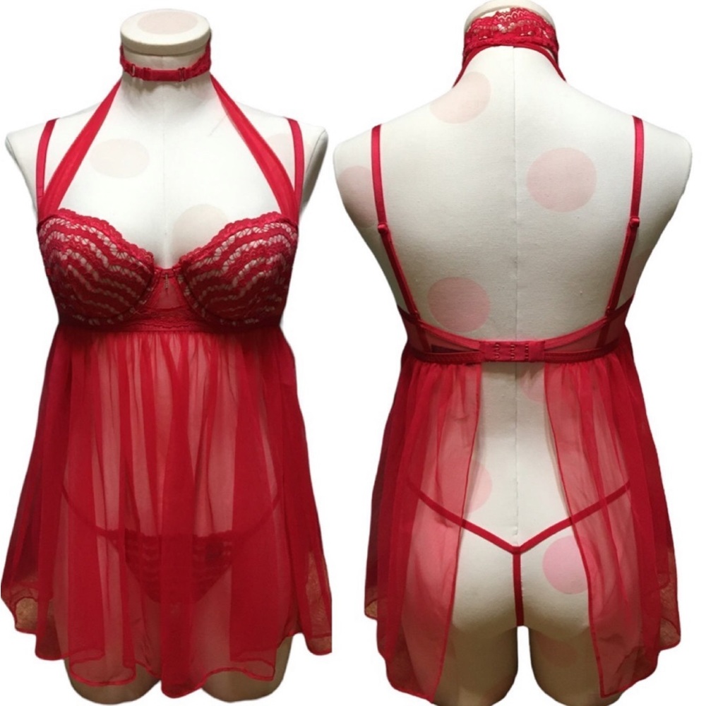 Victoria’s Secret Set Red Teddy w V-string Thong